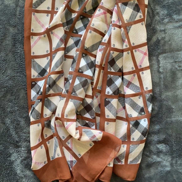 Scarf - Picture 3 of 3